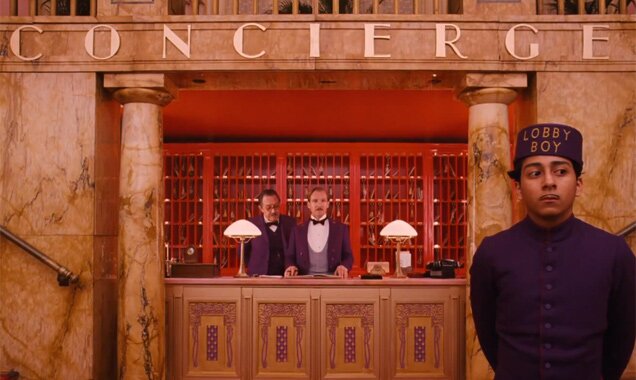 the-grand-budapest-hotel-front-desk-636-380
